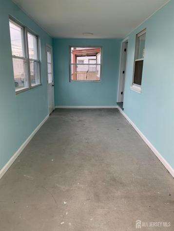 47 Holly Street Carteret NJ 07008