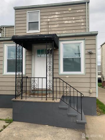 47 Holly Street Carteret NJ 07008
