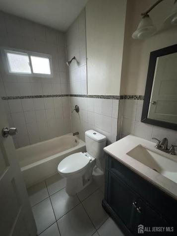 7 Maple Street New Brunswick NJ 08901