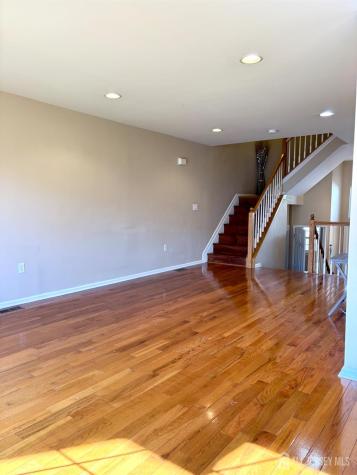 39 Rozalyn Lane South Amboy NJ 08879