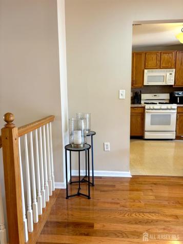 39 Rozalyn Lane South Amboy NJ 08879