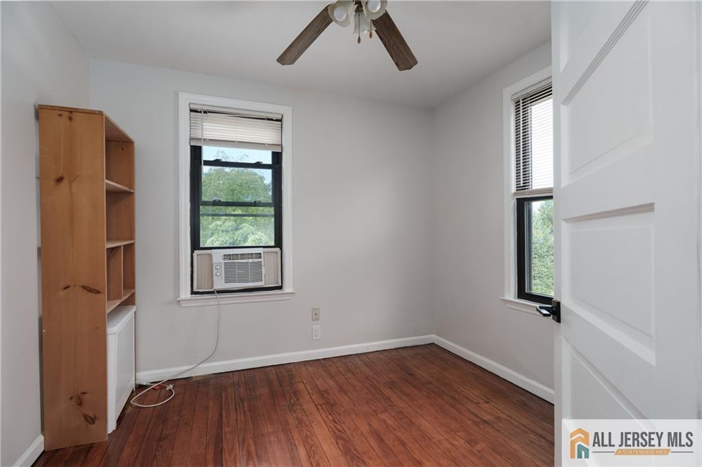 12 Fox Road Edison NJ 08817