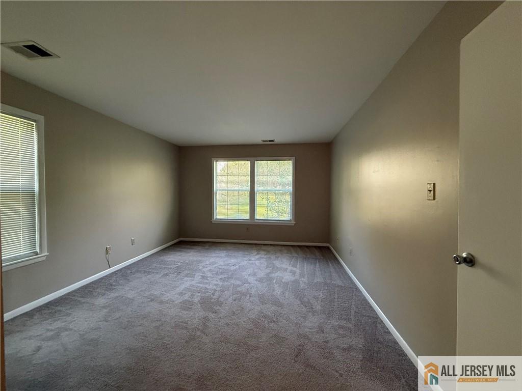 112 Lowell Court West Windsor NJ 08540