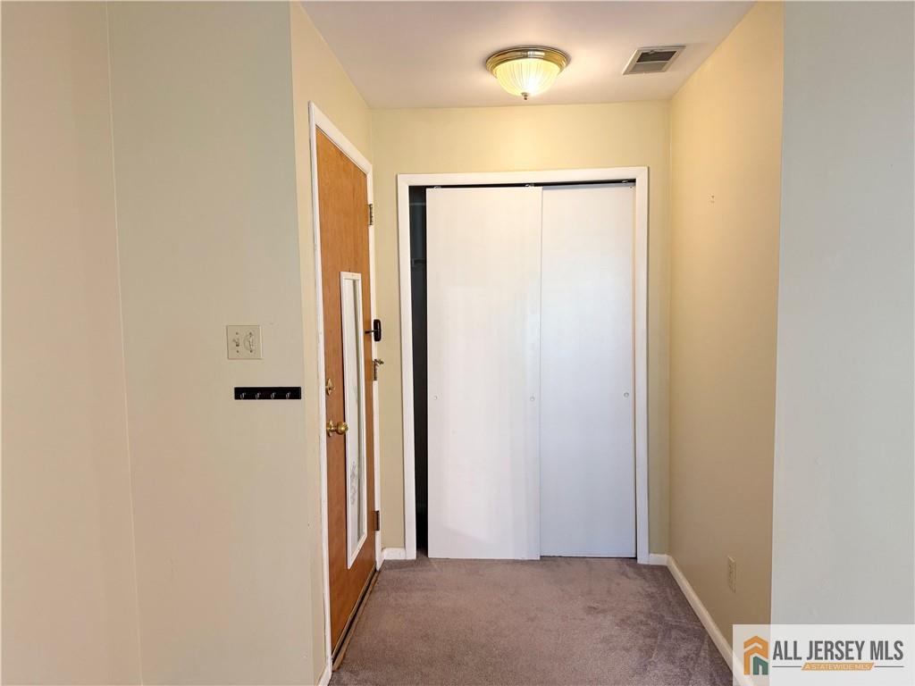 112 Lowell Court West Windsor NJ 08540