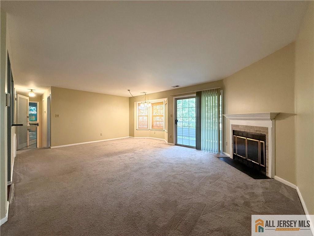 112 Lowell Court West Windsor NJ 08540