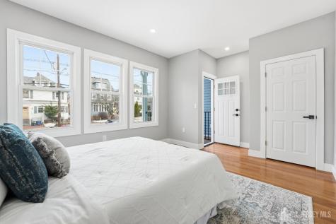 212 Montgomery Street Highland Park NJ 08904