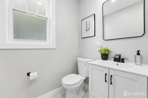 212 Montgomery Street Highland Park NJ 08904