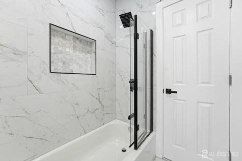 212 Montgomery Street Highland Park NJ 08904