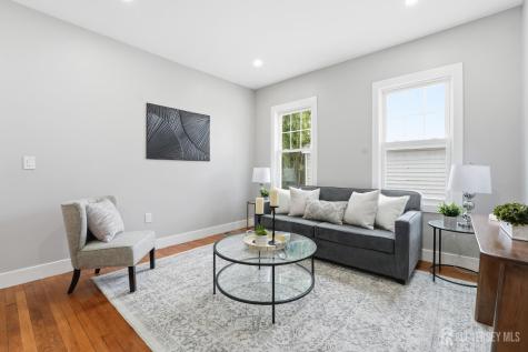 212 Montgomery Street Highland Park NJ 08904