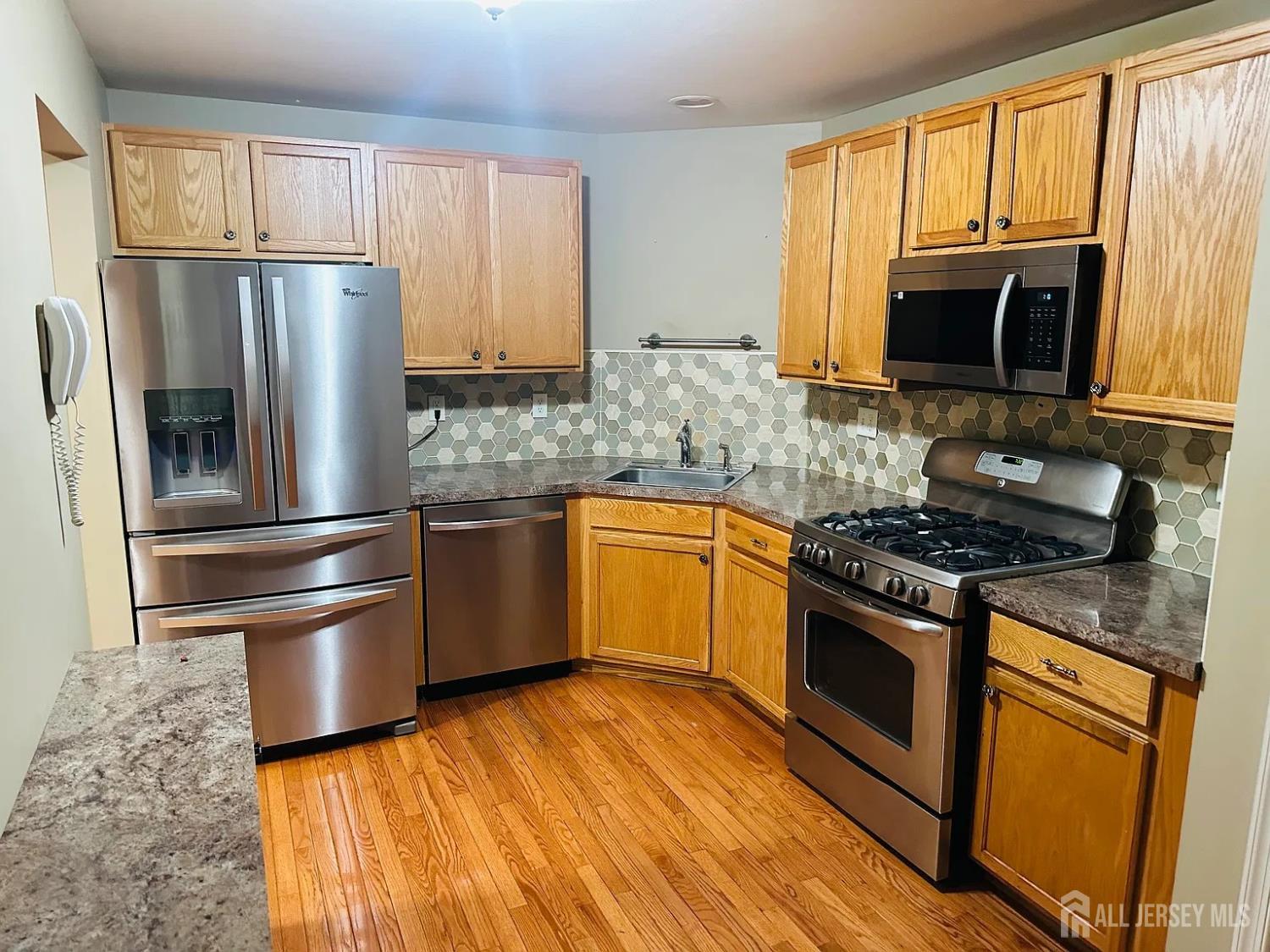 18 Linda Court Old Bridge NJ 08879