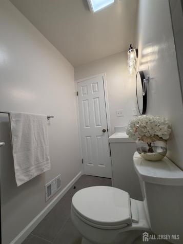 87 Sassafras Court North Brunswick NJ 08902