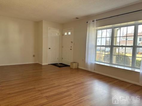 87 Sassafras Court North Brunswick NJ 08902