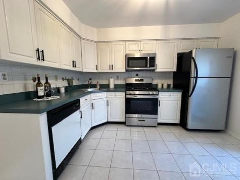 87 Sassafras Court North Brunswick NJ 08902