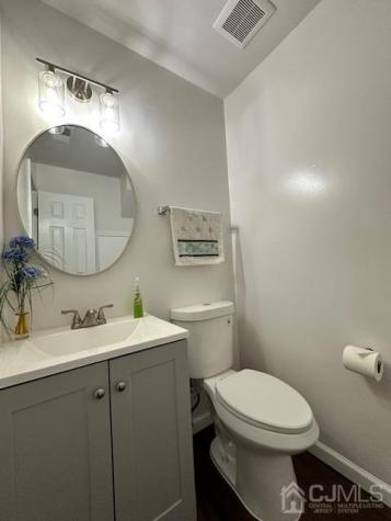 87 Sassafras Court North Brunswick NJ 08902