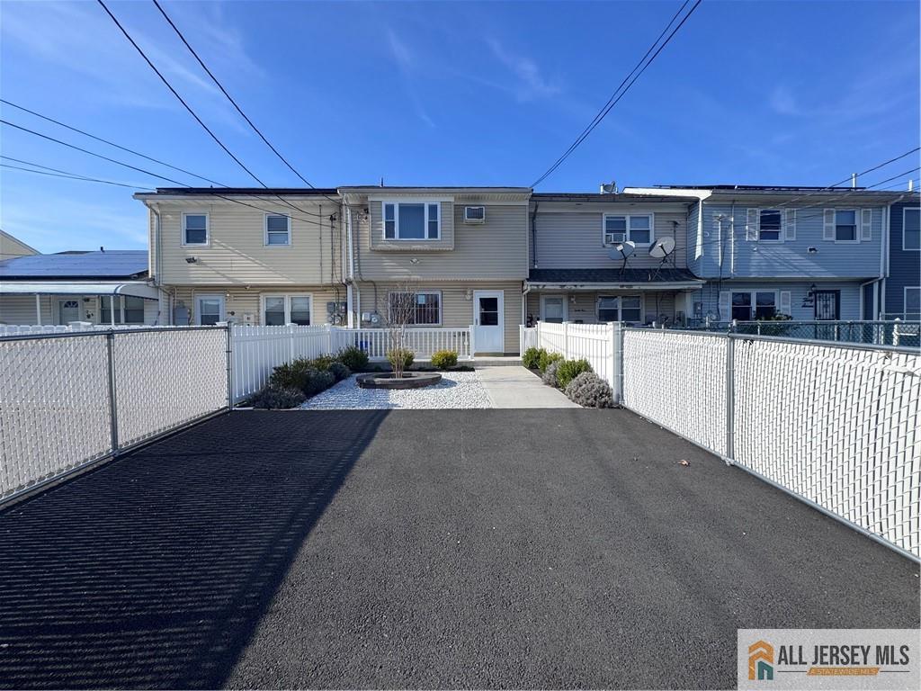 33 Mercer Street Carteret NJ 07008