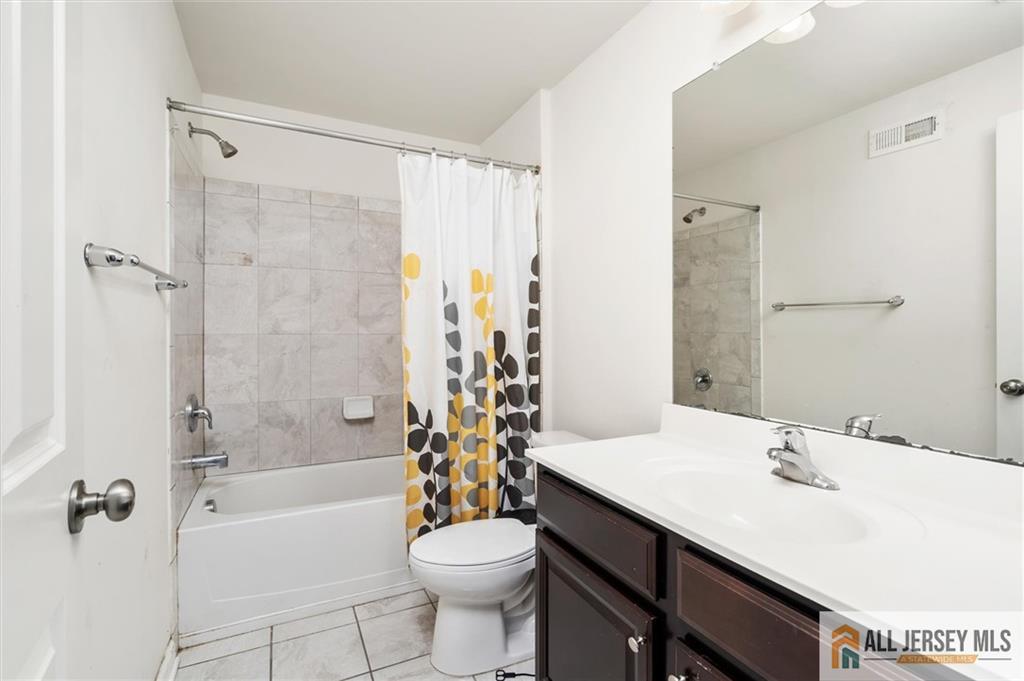 21 Green Street North Brunswick NJ 08902