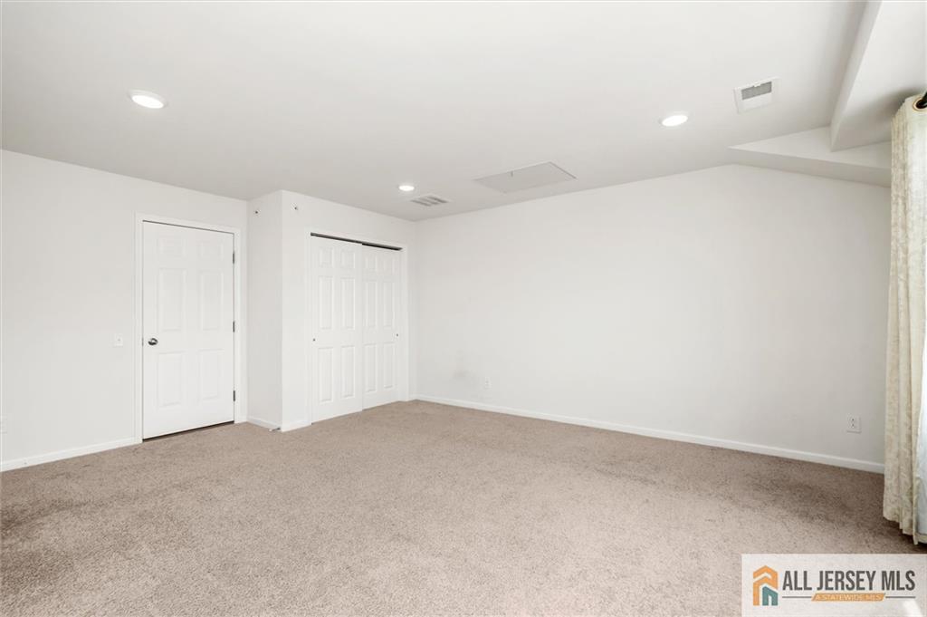 21 Green Street North Brunswick NJ 08902