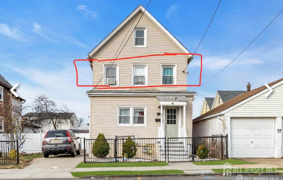 27 Leick Avenue Carteret NJ 07008