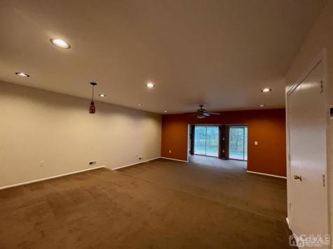 401 Hadleigh Lane North Brunswick NJ 08902