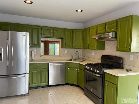 401 Hadleigh Lane North Brunswick NJ 08902