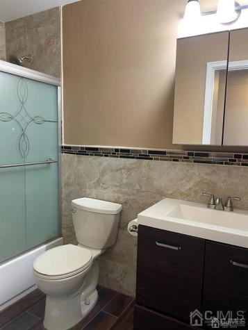 401 Hadleigh Lane North Brunswick NJ 08902