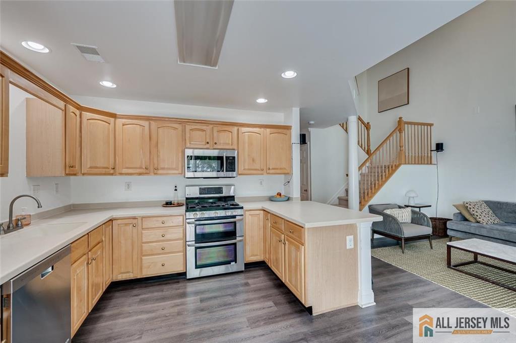 403 Somerset Court South Brunswick NJ 08540