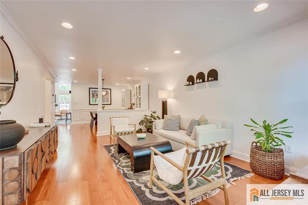 403 Somerset Court South Brunswick NJ 08540