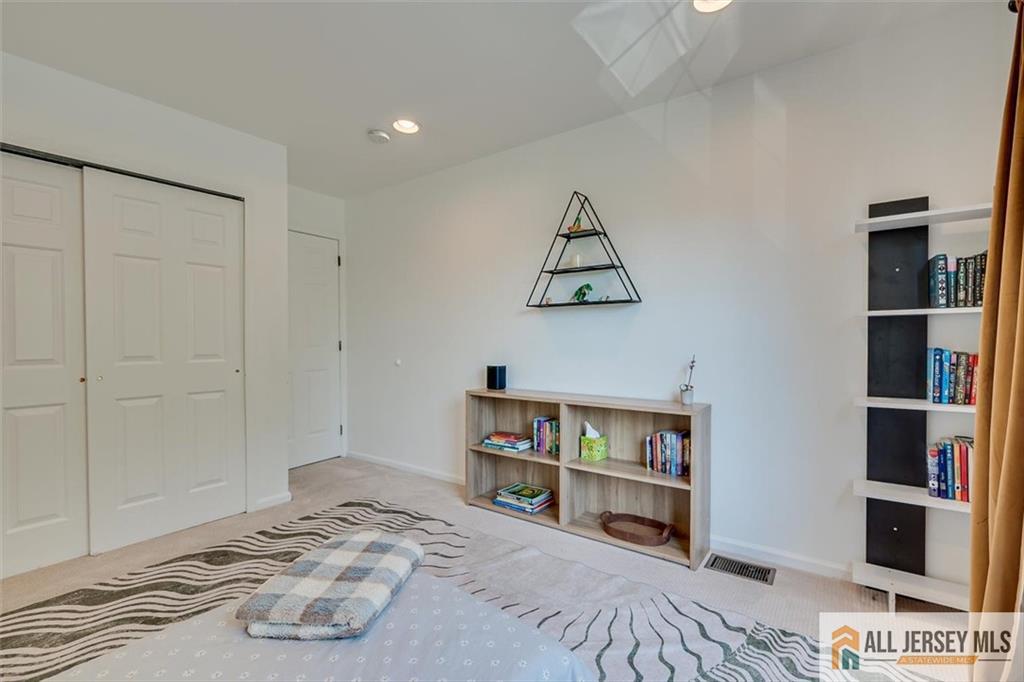 403 Somerset Court South Brunswick NJ 08540