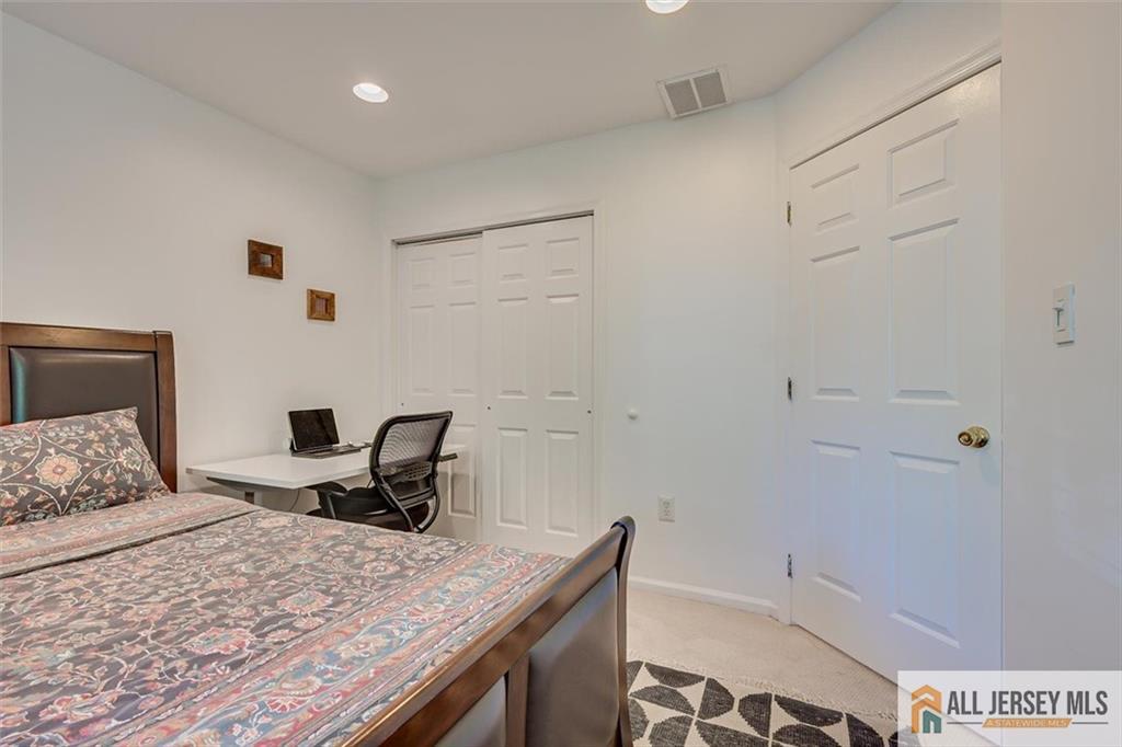 403 Somerset Court South Brunswick NJ 08540