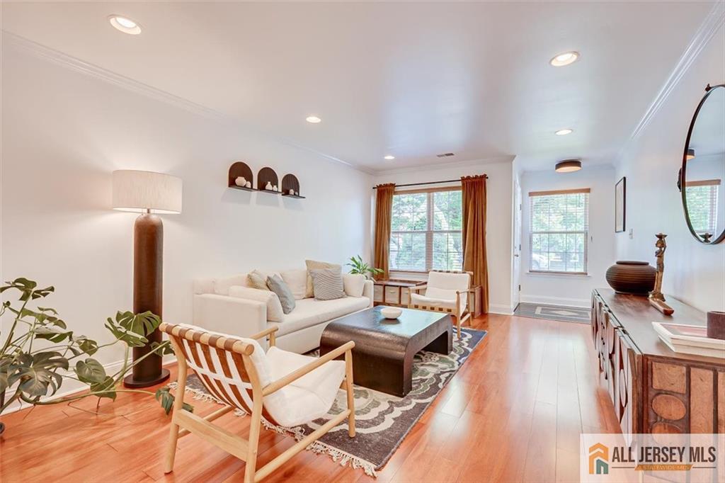 403 Somerset Court South Brunswick NJ 08540