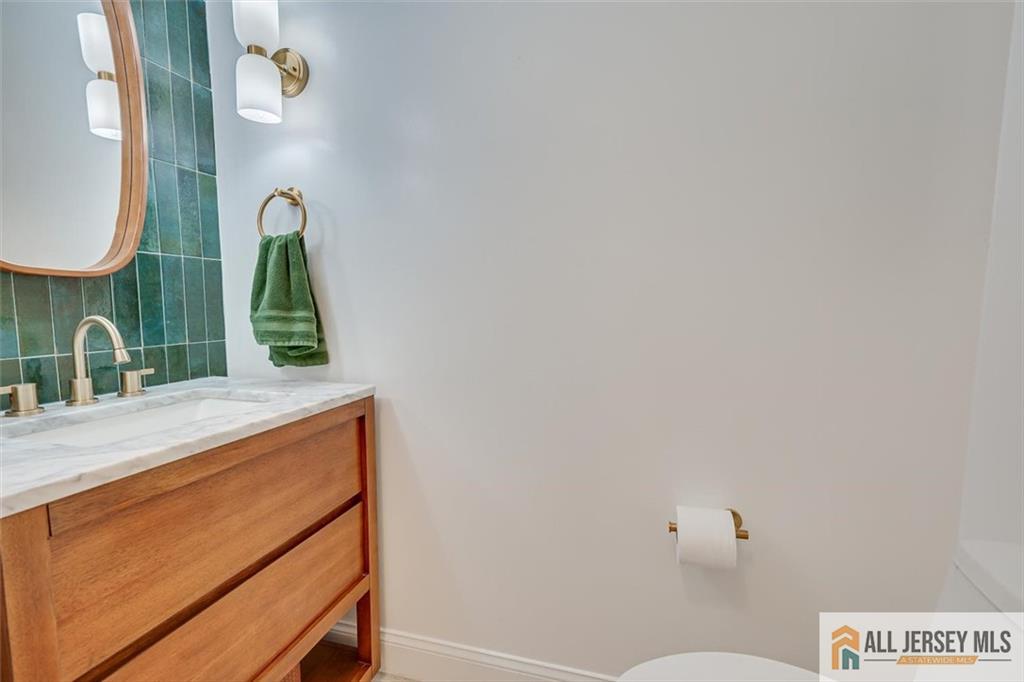 403 Somerset Court South Brunswick NJ 08540