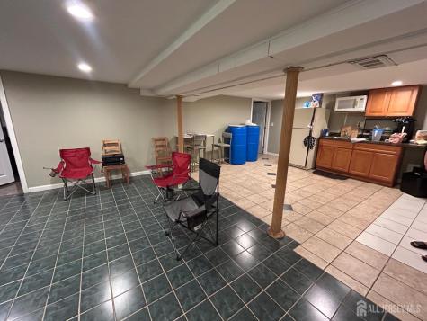 869 Gates Avenue Piscataway NJ 08854