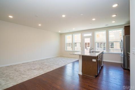 218 Peyton Place New Brunswick NJ 08901