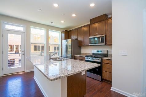 218 Peyton Place New Brunswick NJ 08901