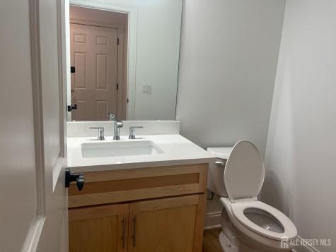 14 Moyse Place Edison NJ 08820