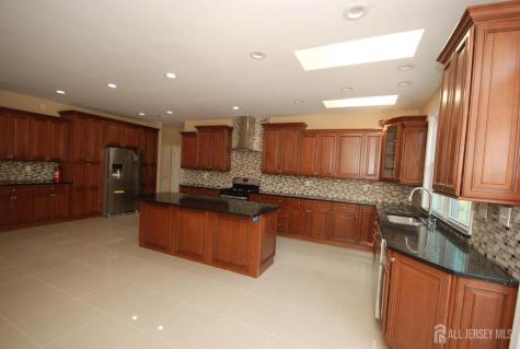 41 Fritz Drive Sayreville NJ 08872
