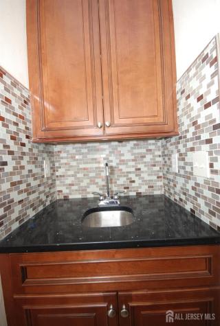 41 Fritz Drive Sayreville NJ 08872