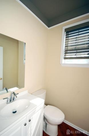41 Fritz Drive Sayreville NJ 08872