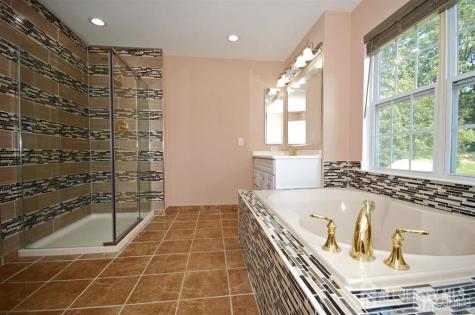 41 Fritz Drive Sayreville NJ 08872