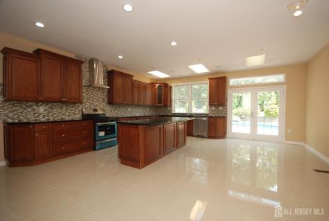 41 Fritz Drive Sayreville NJ 08872
