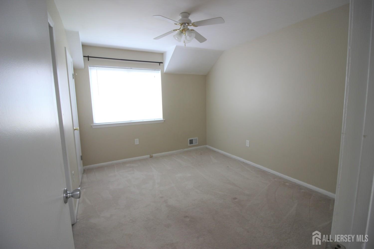 1059 Schmidt Lane North Brunswick NJ 08902