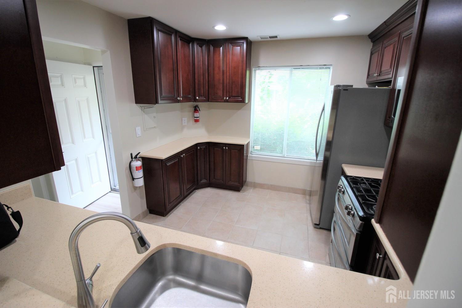 1059 Schmidt Lane North Brunswick NJ 08902
