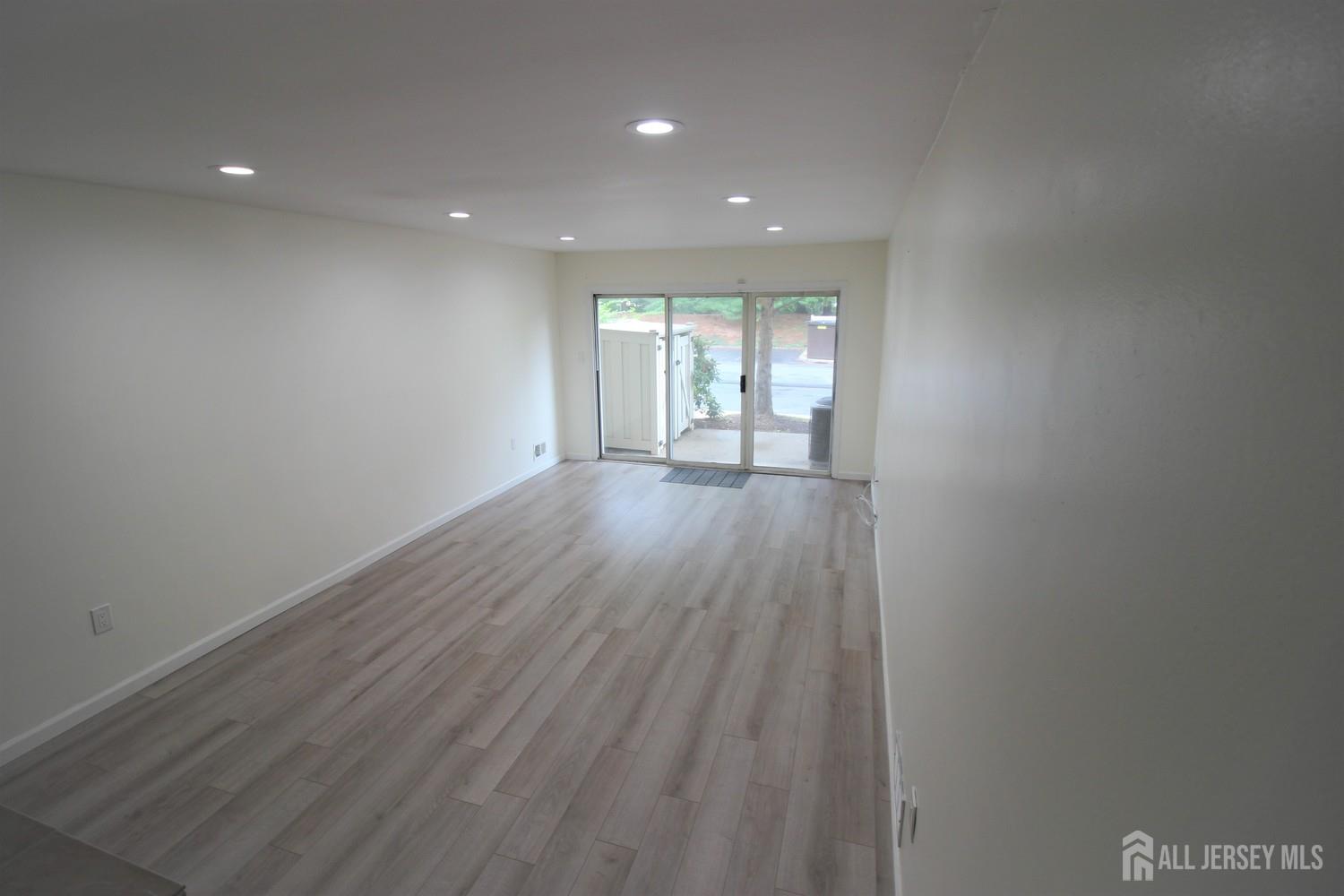 1059 Schmidt Lane North Brunswick NJ 08902