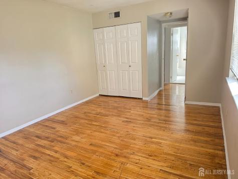 197 Evergreen Road Edison NJ 08837