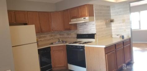 197 Evergreen Road Edison NJ 08837