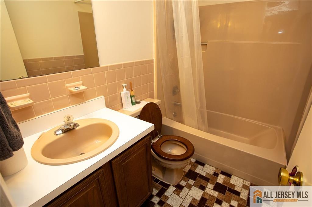 112 Bluebird Drive Hillsborough NJ 08844