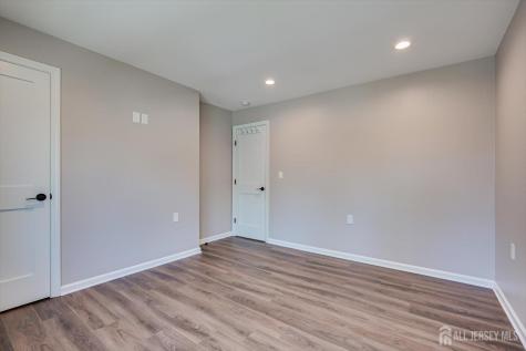 4 Wilcox Avenue South River NJ 08882