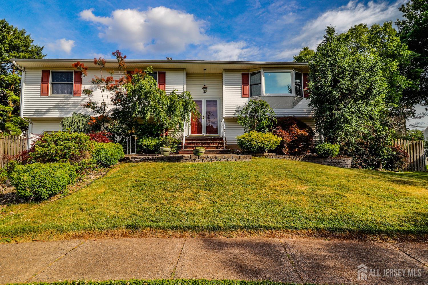 5 Timothy Court Edison NJ 08837