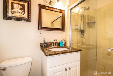 5 Timothy Court Edison NJ 08837