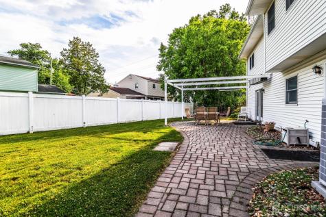 5 Timothy Court Edison NJ 08837